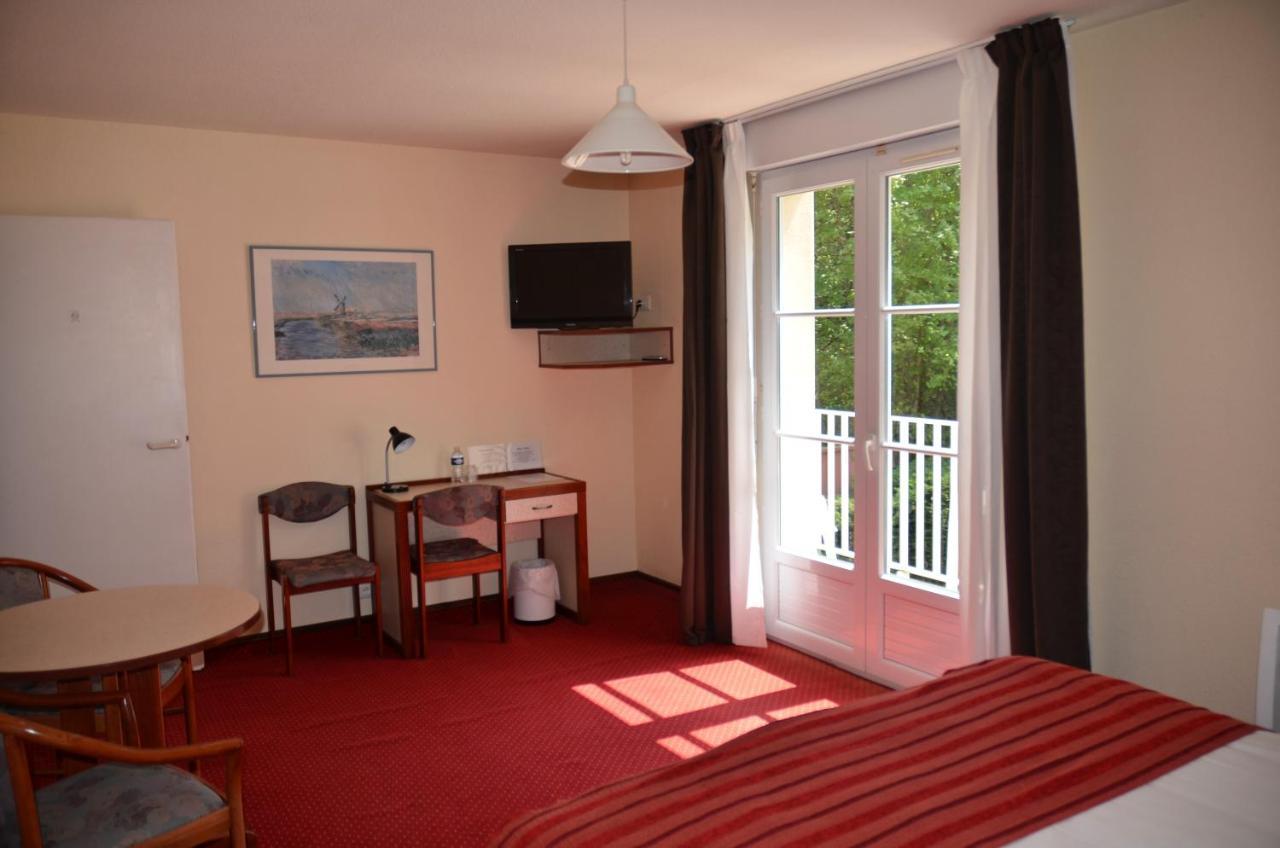 Hotel Et Studios D'Orfeuil บูร์บอนน์-เลส์-แบงส์ ภายนอก รูปภาพ