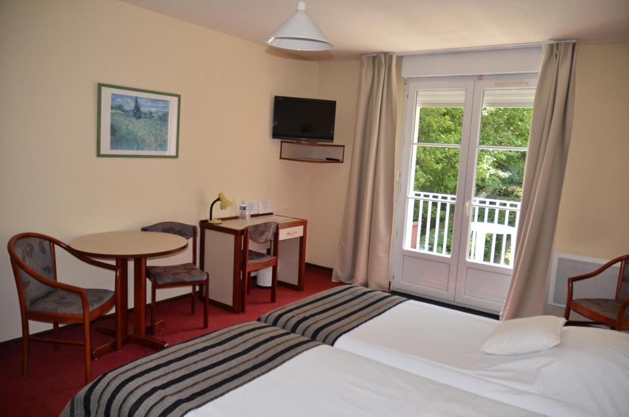 Hotel Et Studios D'Orfeuil บูร์บอนน์-เลส์-แบงส์ ภายนอก รูปภาพ