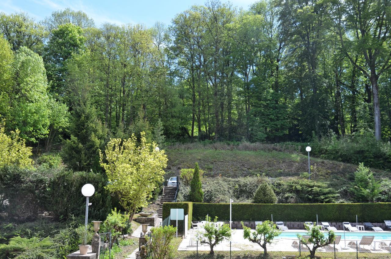 Hotel Et Studios D'Orfeuil บูร์บอนน์-เลส์-แบงส์ ภายนอก รูปภาพ